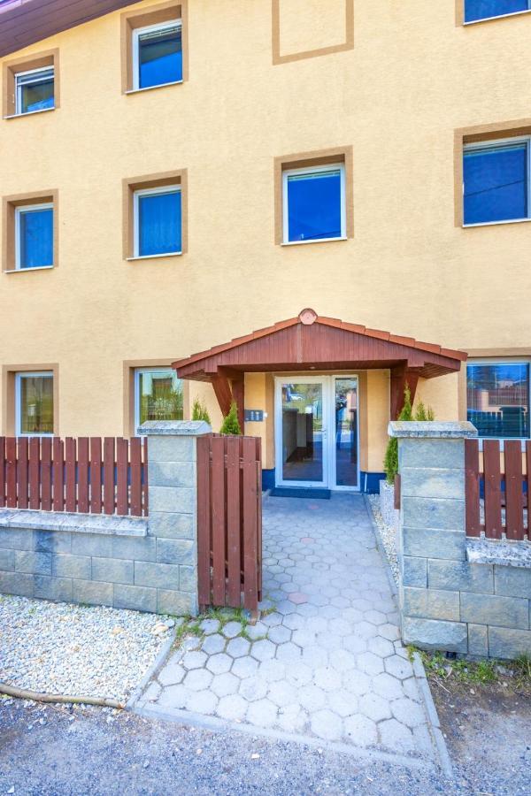 Apartman Hugo Veľký Slavkov Eksteriør bilde