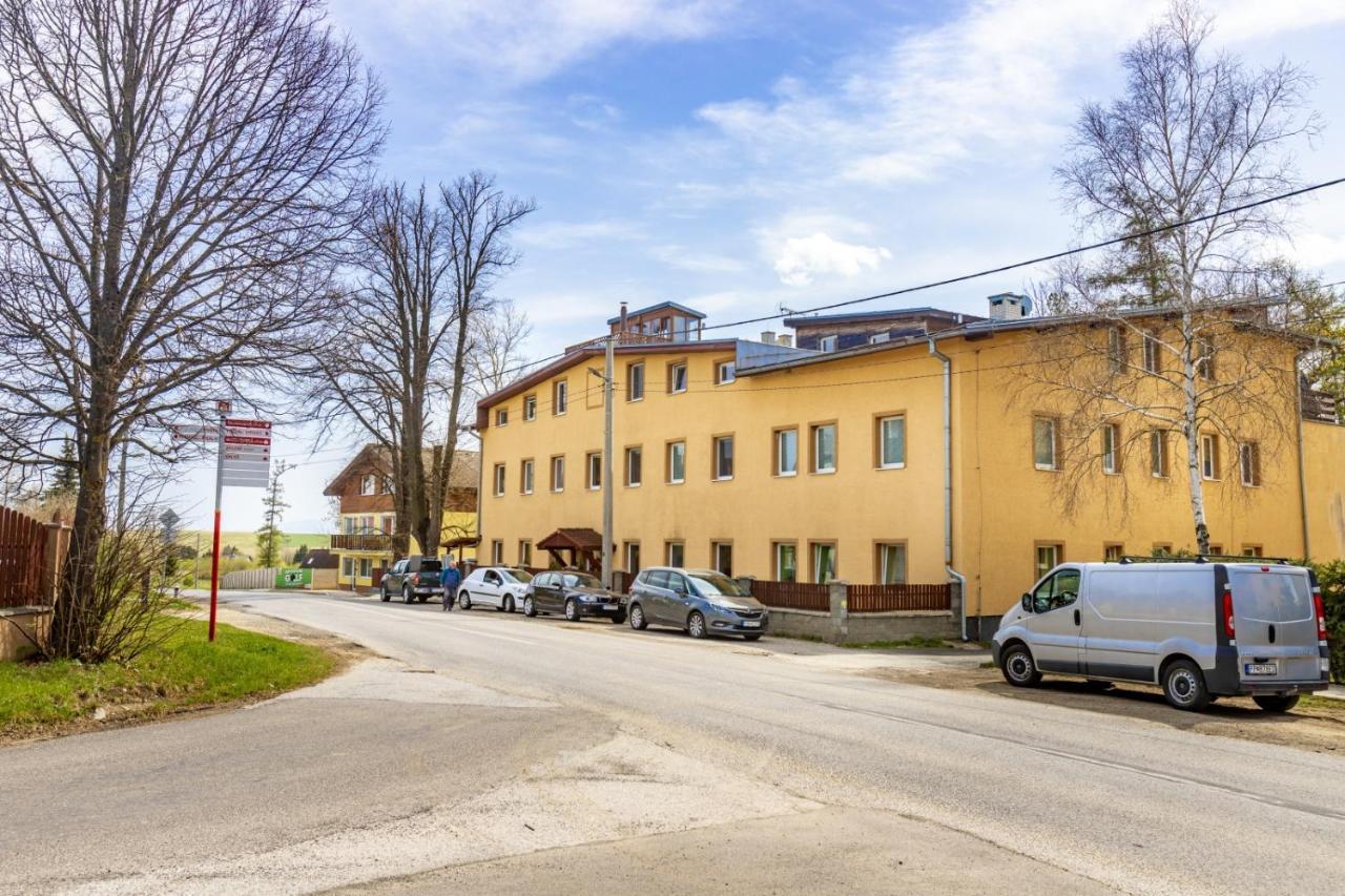 Apartman Hugo Veľký Slavkov Eksteriør bilde