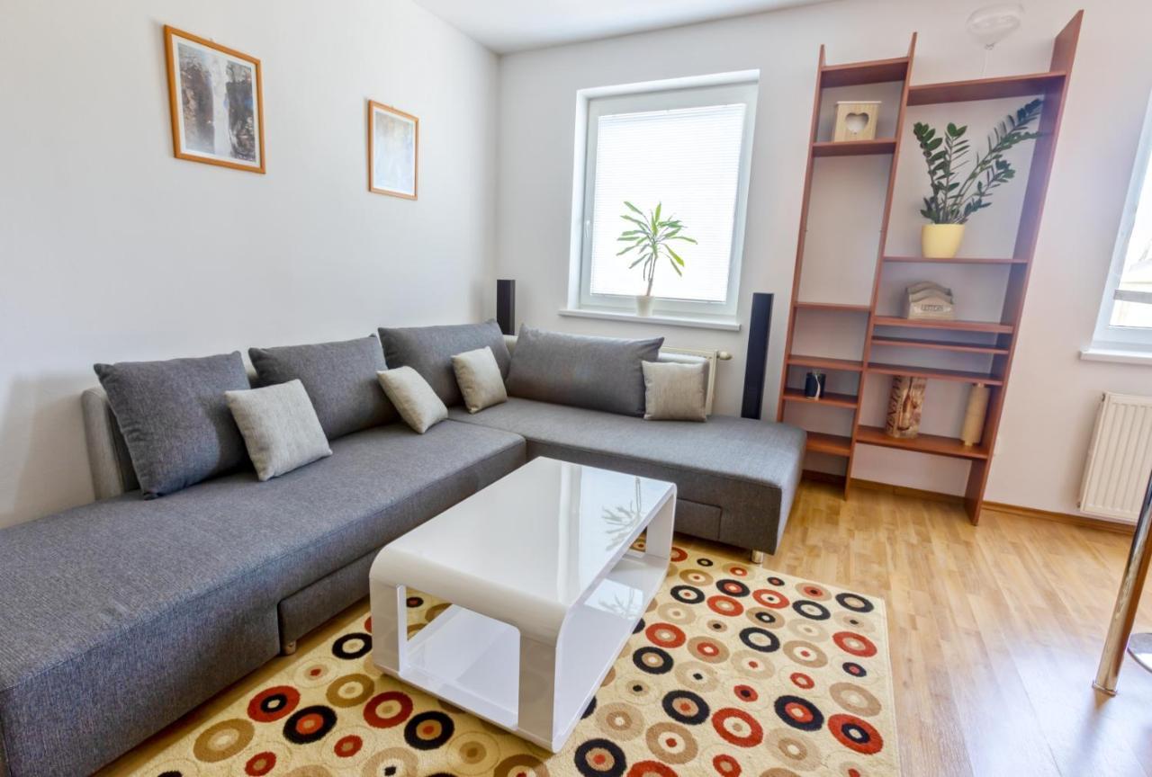 Apartman Hugo Veľký Slavkov Eksteriør bilde