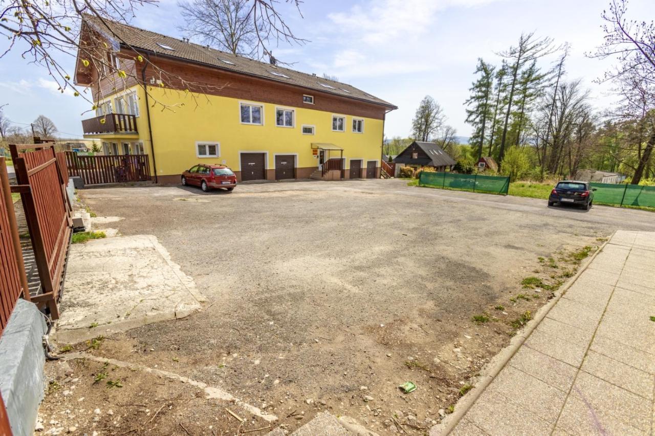 Apartman Hugo Veľký Slavkov Eksteriør bilde
